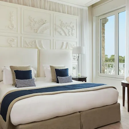 Otel Barriere Le Royal 5*