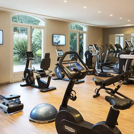 Отель Barriere Le Royal 5*