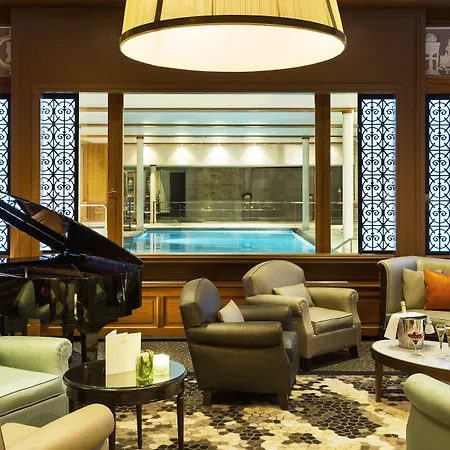 Barriere Le Royal 5* Ла-Боль-Эскублак