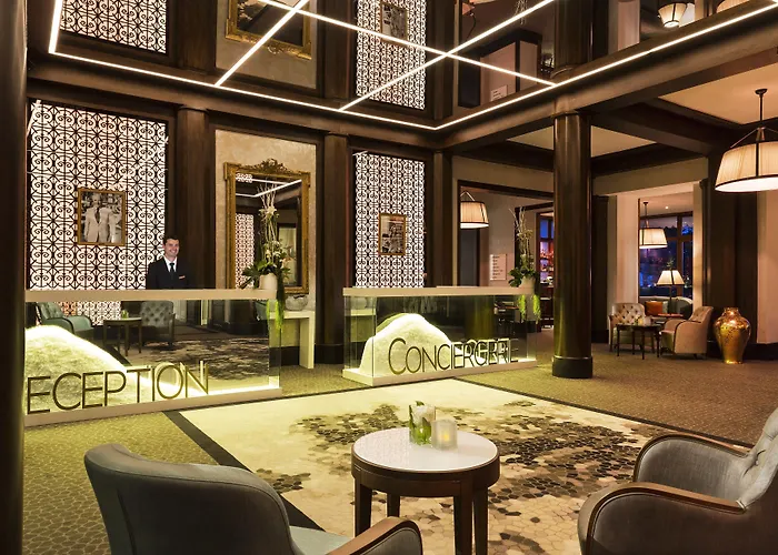 فندق Barriere Le Royal 5*