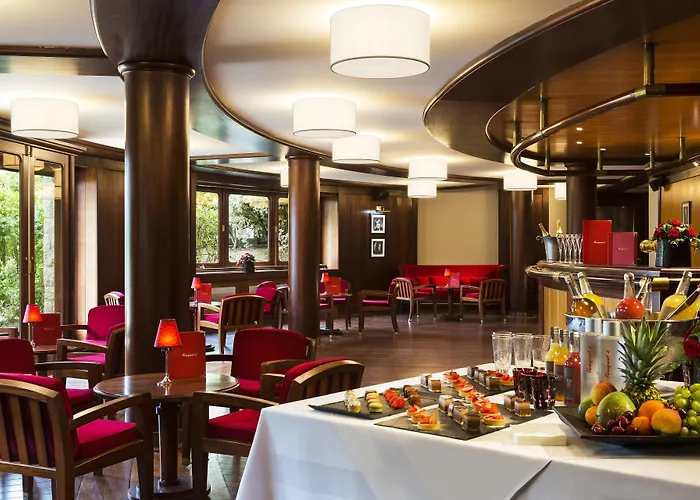 Barriere Le Royal فندق