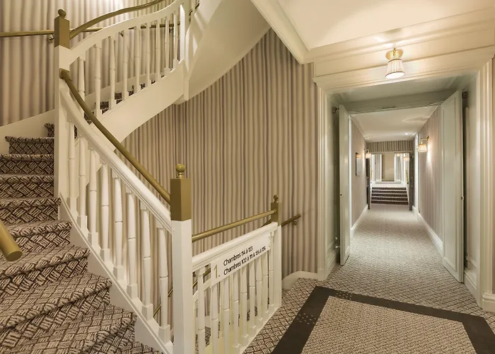 Barriere Le Royal فندق