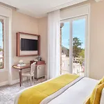 ホテル Barriere Le Royal 5*