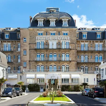 Barriere Le Royal Ξενοδοχείο 5*