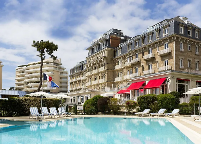 Barriere Le Royal 5*